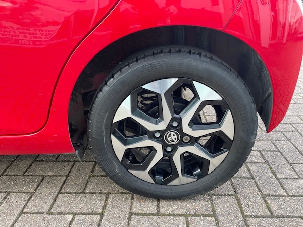 Used Toyota AYGO 2018 for sale - 76112218: Photo 13