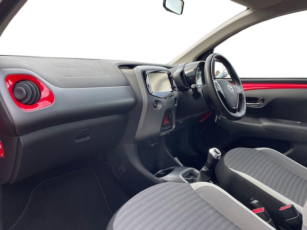 Used Toyota AYGO 2018 for sale - 76112218: Photo 18