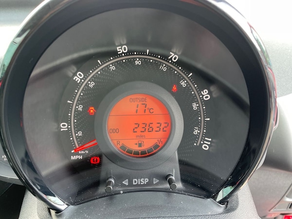 Used Toyota AYGO 2018 for sale - 76112218: Photo 23