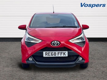 Used Toyota AYGO 2018 for sale - 76112218: Photo 2