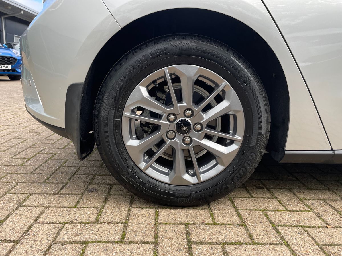 Used Ford Focus 2023 for sale - 76384469: Photo 11