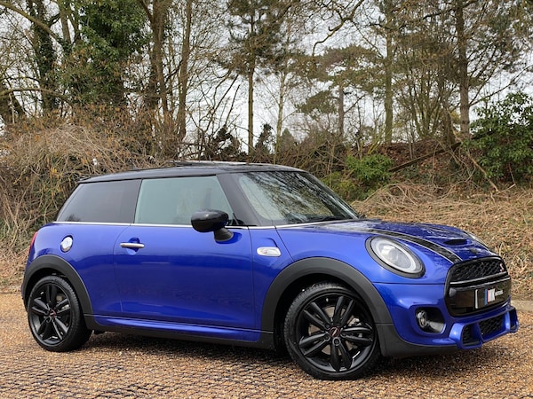 Used MINI Hatch 2020 for sale - 72819404: Photo 1