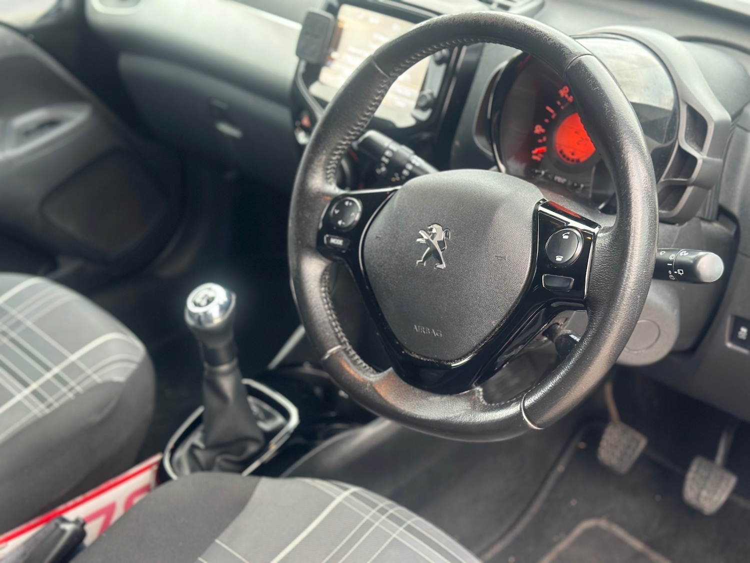 Used Peugeot 108 2017 for sale - 77055725: Photo 7