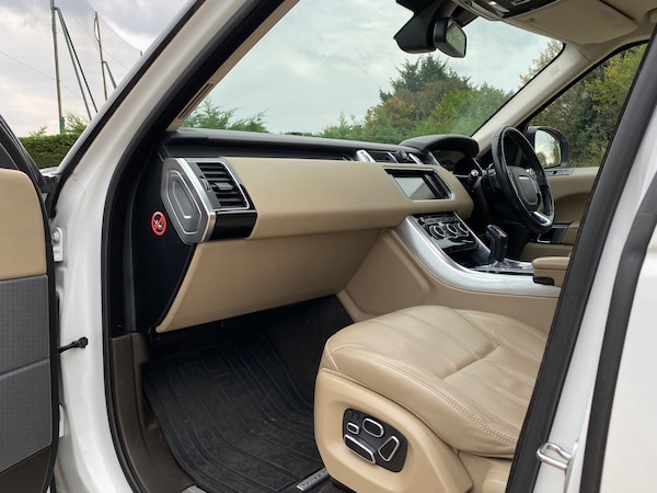 Used Land Rover Range Rover Sport 2015 for sale - 76148292: Photo 7