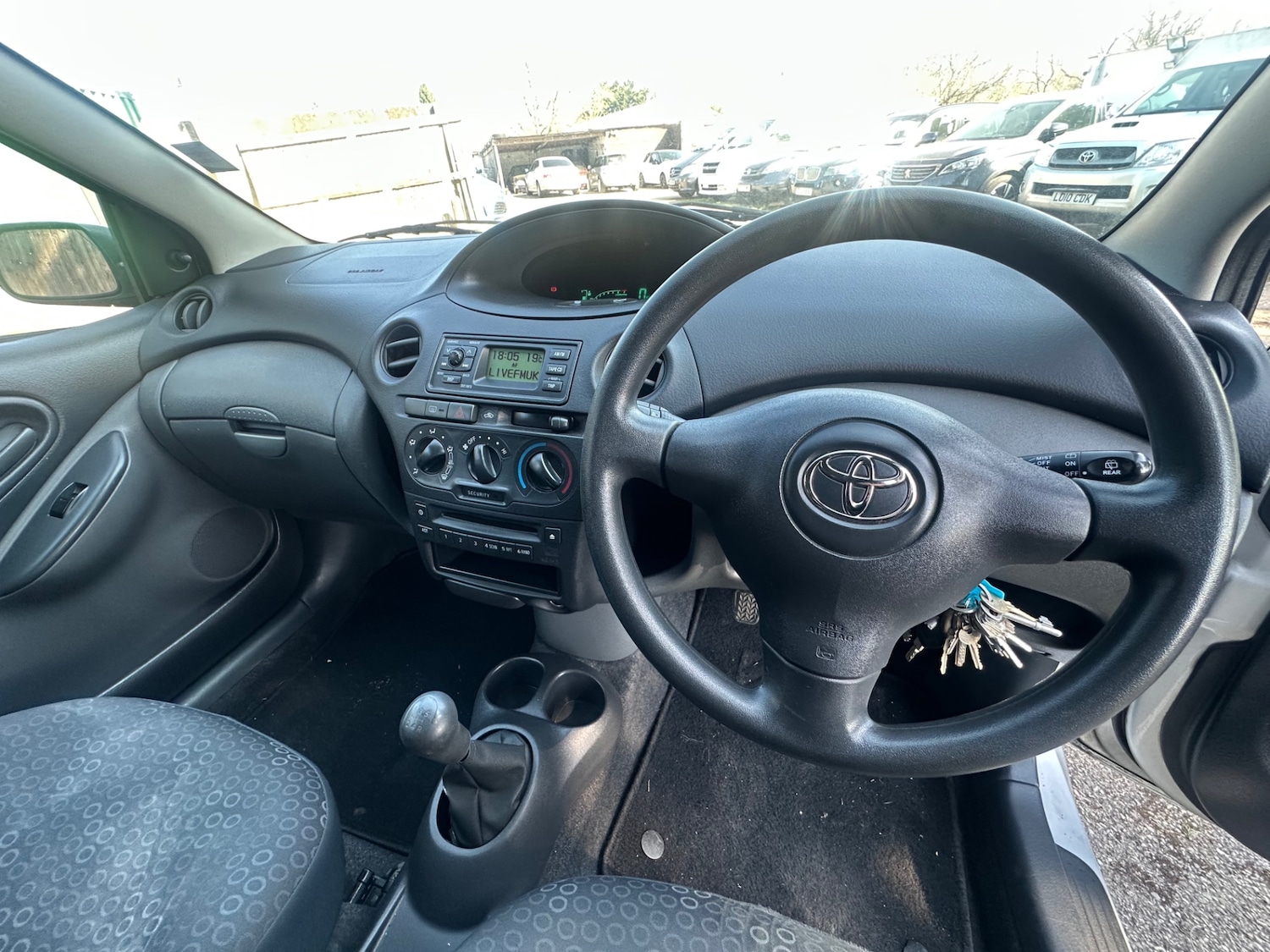 Used Toyota Yaris 2004 for sale - 77950539: Photo 7