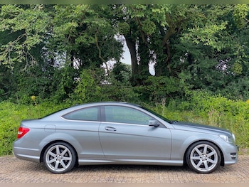 Used Mercedes-Benz C-Class 2014 for sale - 75935273: Photo