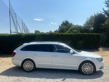 Used Skoda Superb 2015 for sale - 79355679: Photo