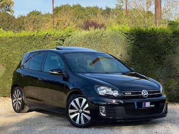 Volkswagen - Golf