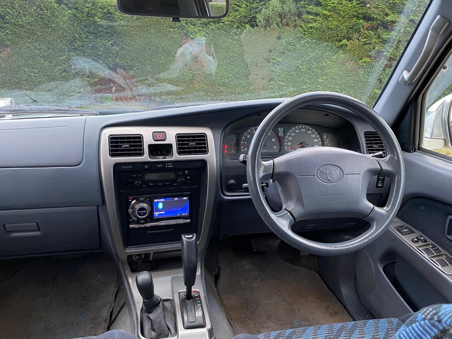 Used Toyota Hilux 1998 for sale - 76598596: Photo 10
