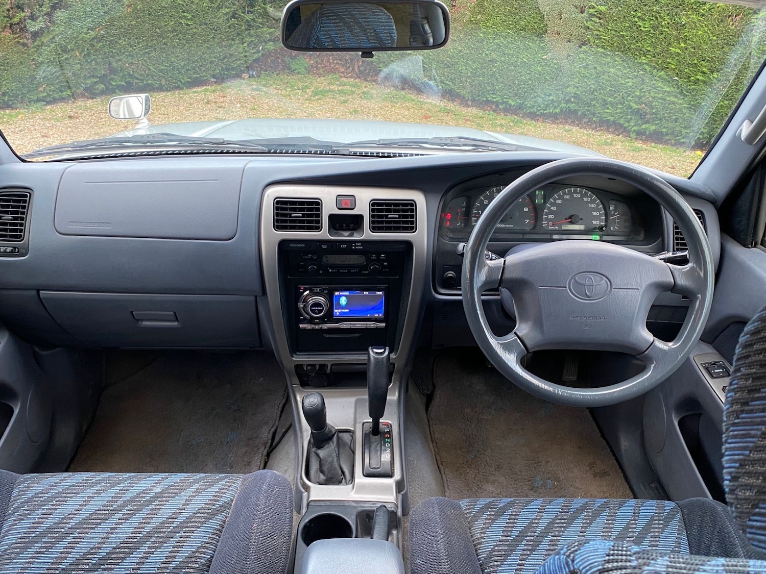 Used Toyota Hilux 1998 for sale - 76598596: Photo 7