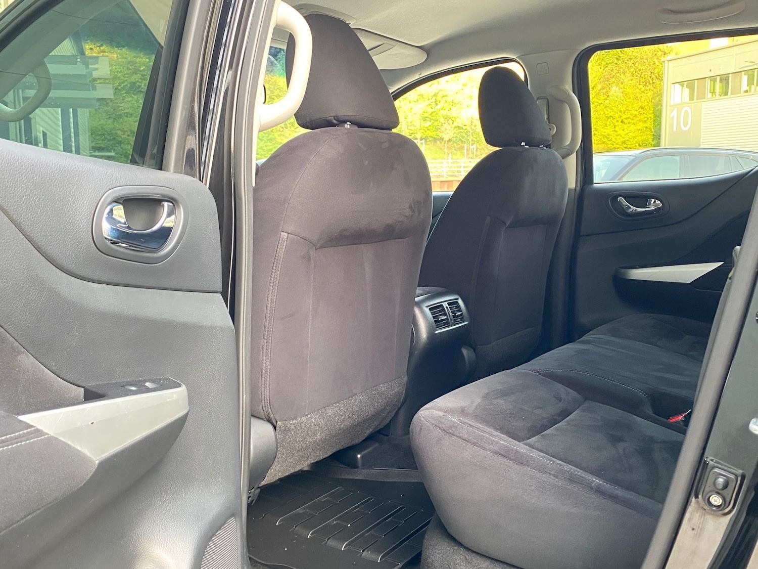 Used Nissan Navara 2018 for sale - 76010538: Photo 10