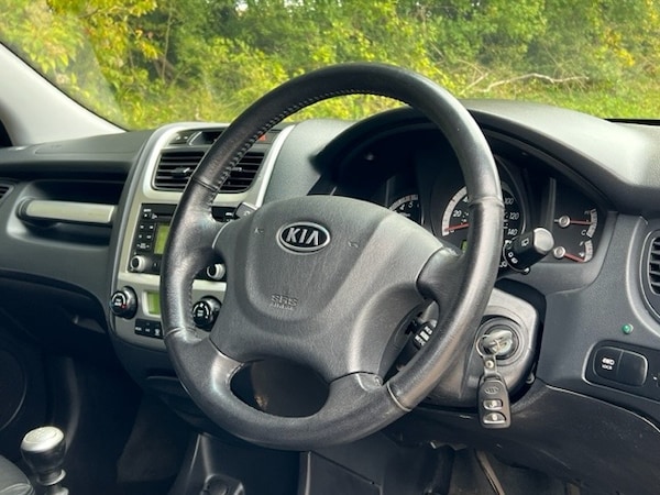 Used Kia Sportage 2010 for sale - 64573841: Photo 9