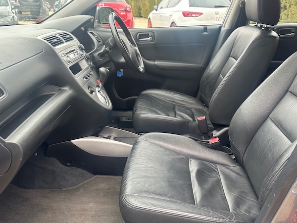 Used Honda Civic 2005 for sale - 74122619: Photo 9