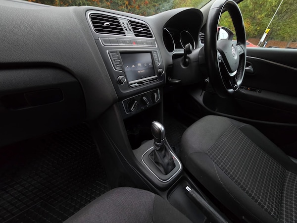 Used Volkswagen Polo 2017 for sale - 76277037: Photo 11
