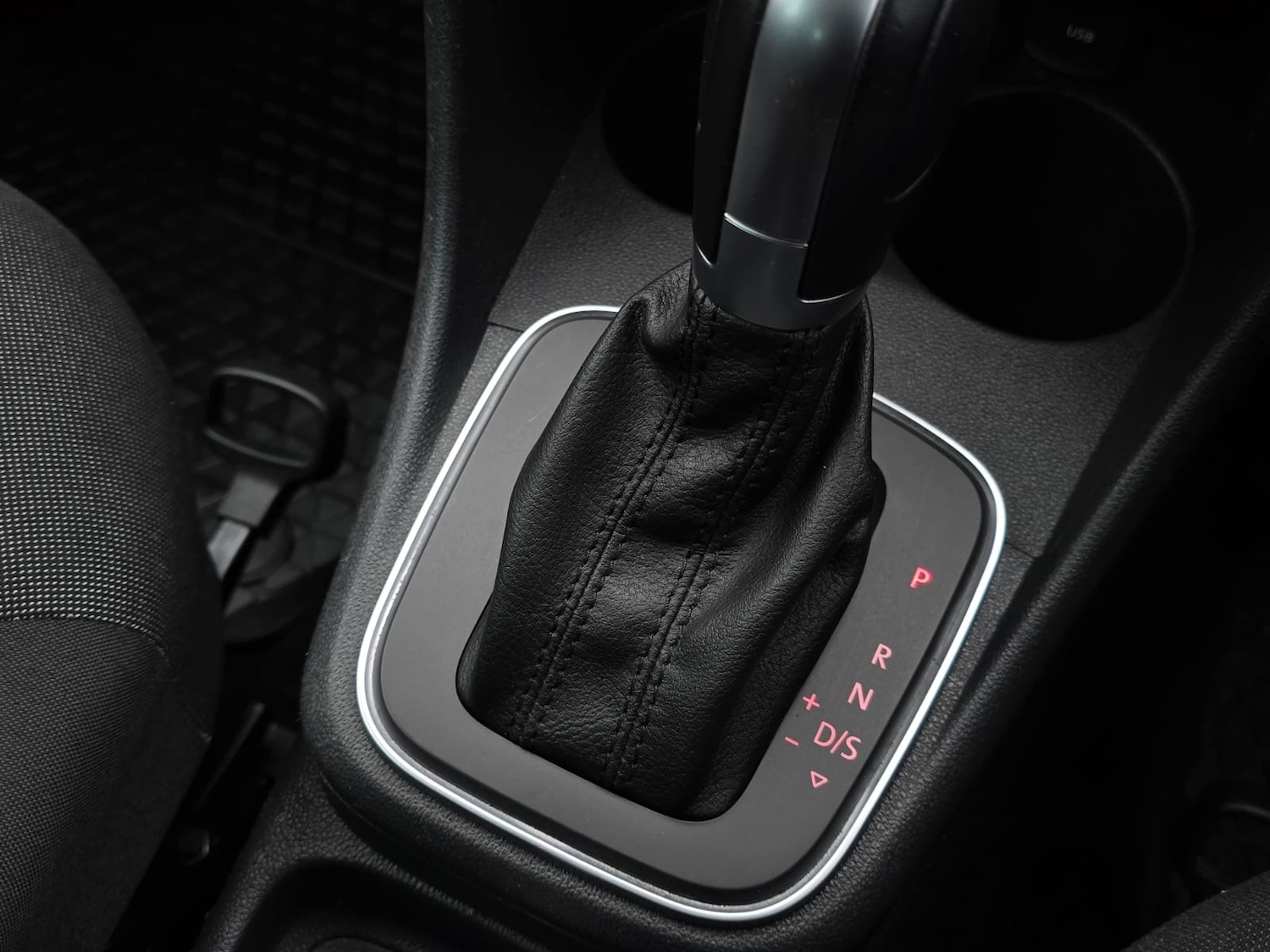 Used Volkswagen Polo 2017 for sale - 76277037: Photo 9