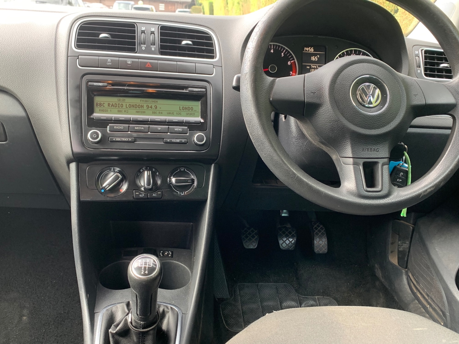 Used Volkswagen Polo 2011 for sale - 76041677: Photo 10