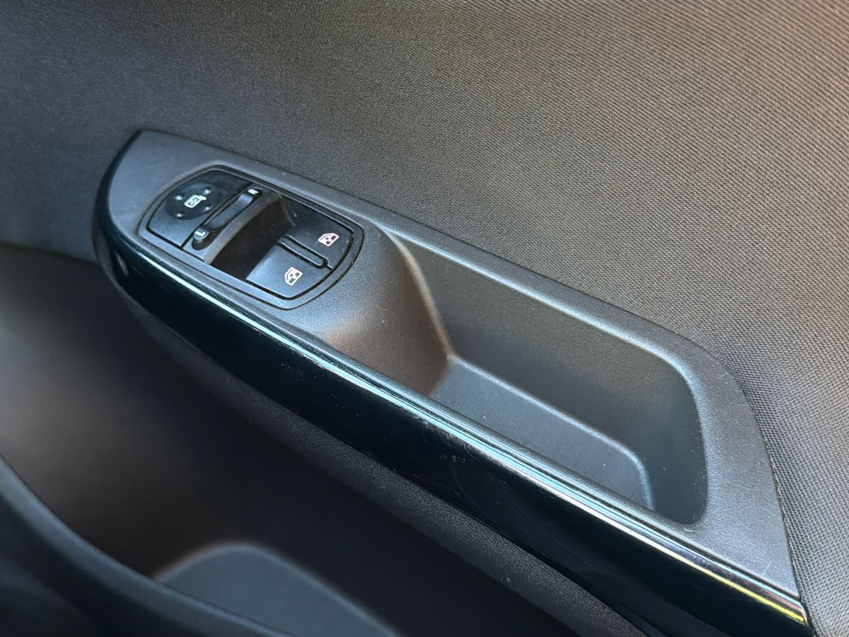 Used Vauxhall Corsa 2016 for sale - 77726112: Photo 20