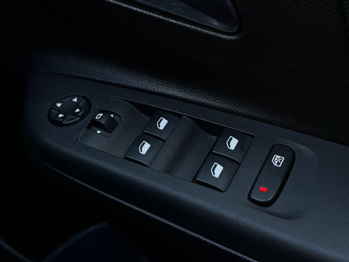 Used Vauxhall Corsa for sale - 76727361: Photo 20