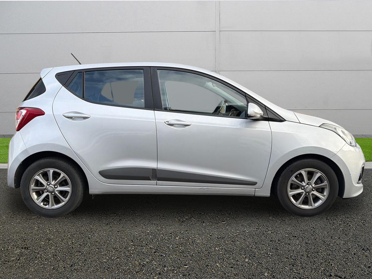 Used Hyundai i10 2015 for sale - 77307424: Photo 8