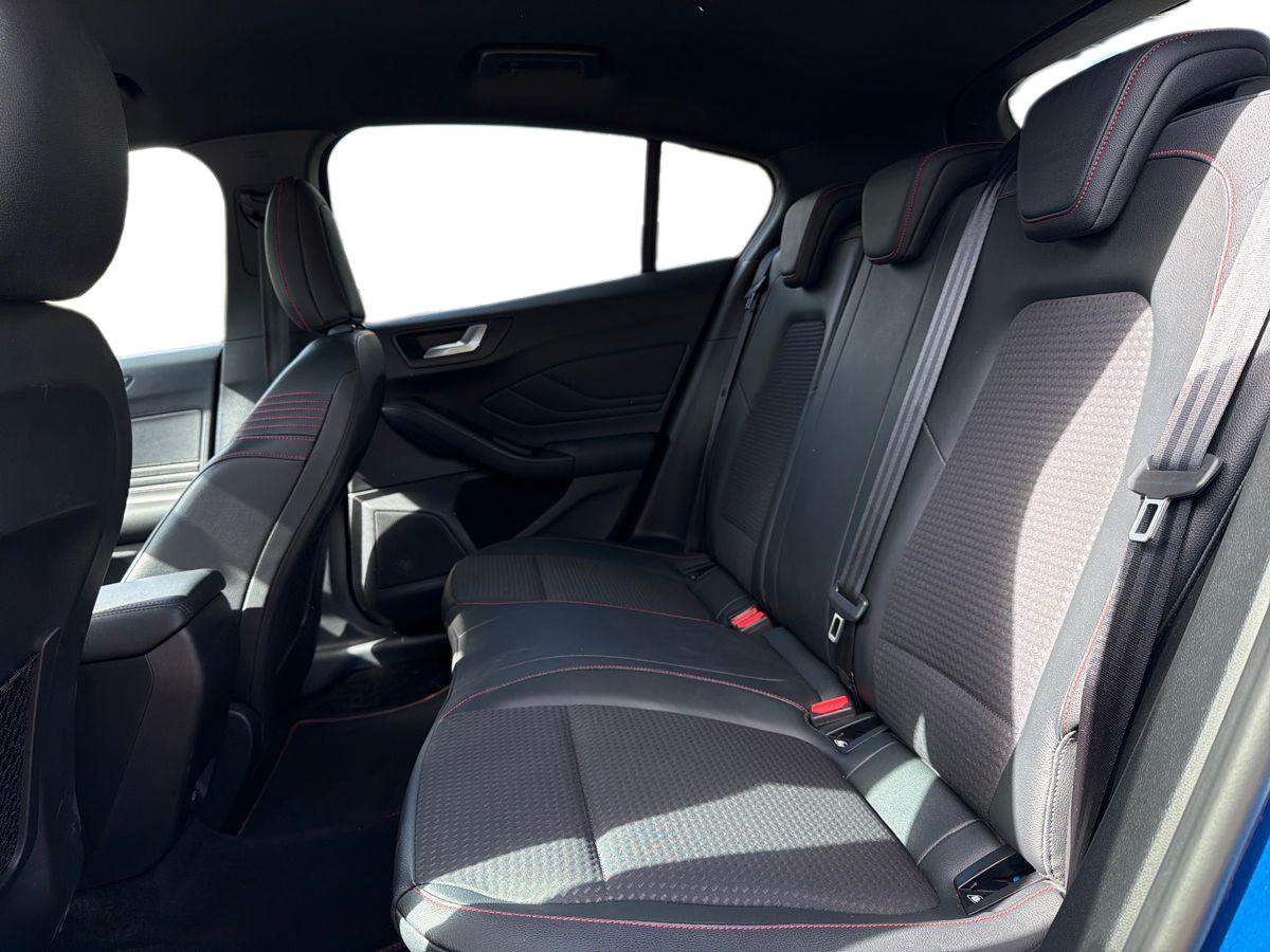 Used Ford Focus 2018 for sale - 78022329: Photo 11