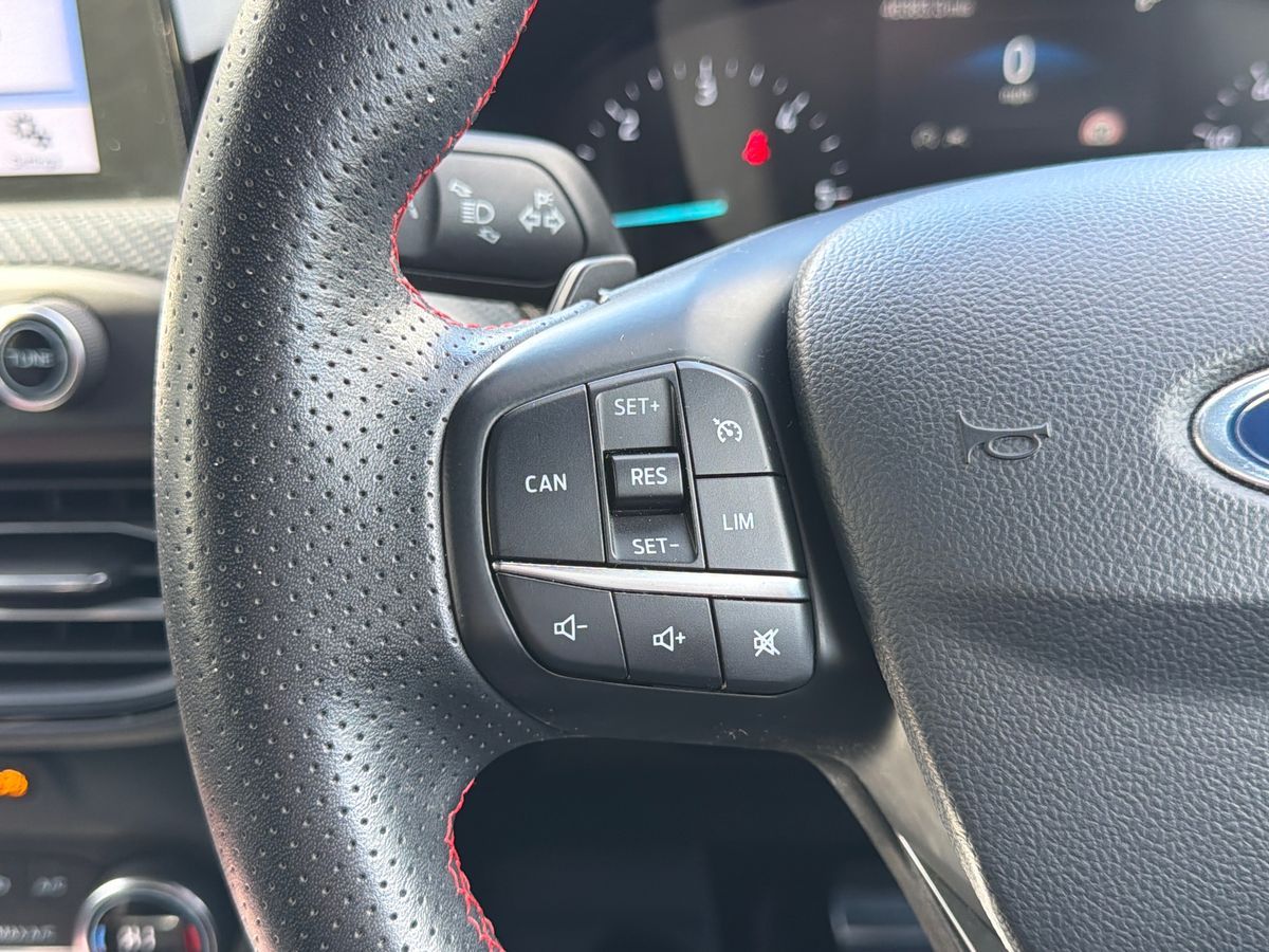 Used Ford Focus 2018 for sale - 78022329: Photo 16