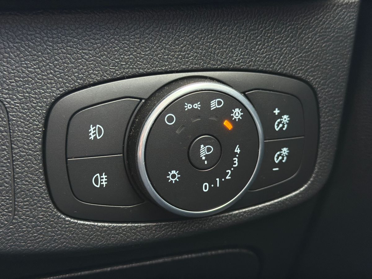 Used Ford Focus 2018 for sale - 78022329: Photo 26