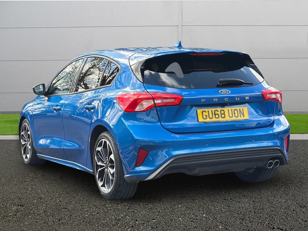 Used Ford Focus 2018 for sale - 78022329: Photo 5