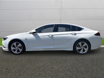 Used Vauxhall Insignia 2019 for sale - 78677972: Photo