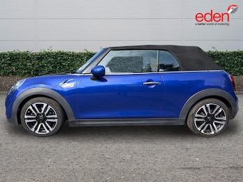 Used MINI Convertible 2018 for sale - 79284480: Photo