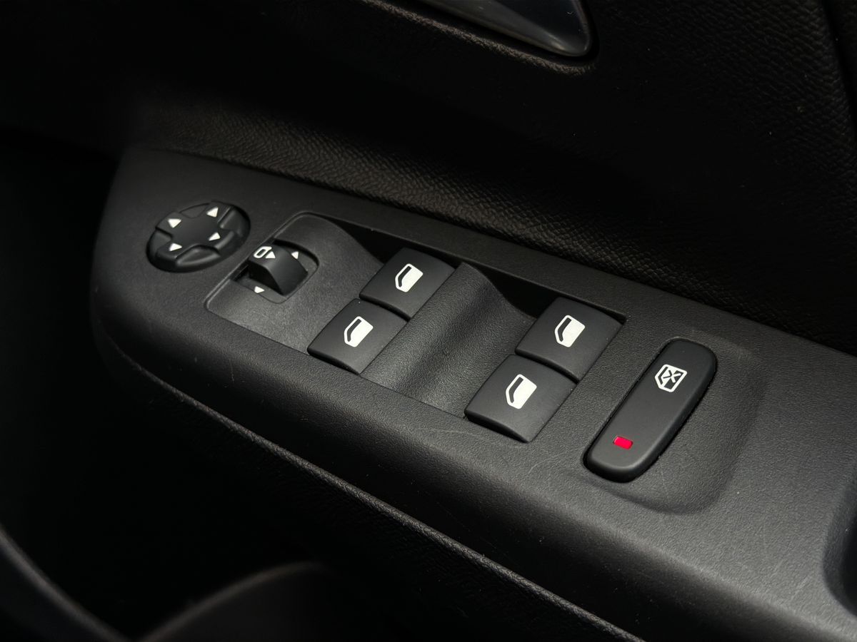 Used Vauxhall Corsa 2023 for sale - 77002714: Photo 20