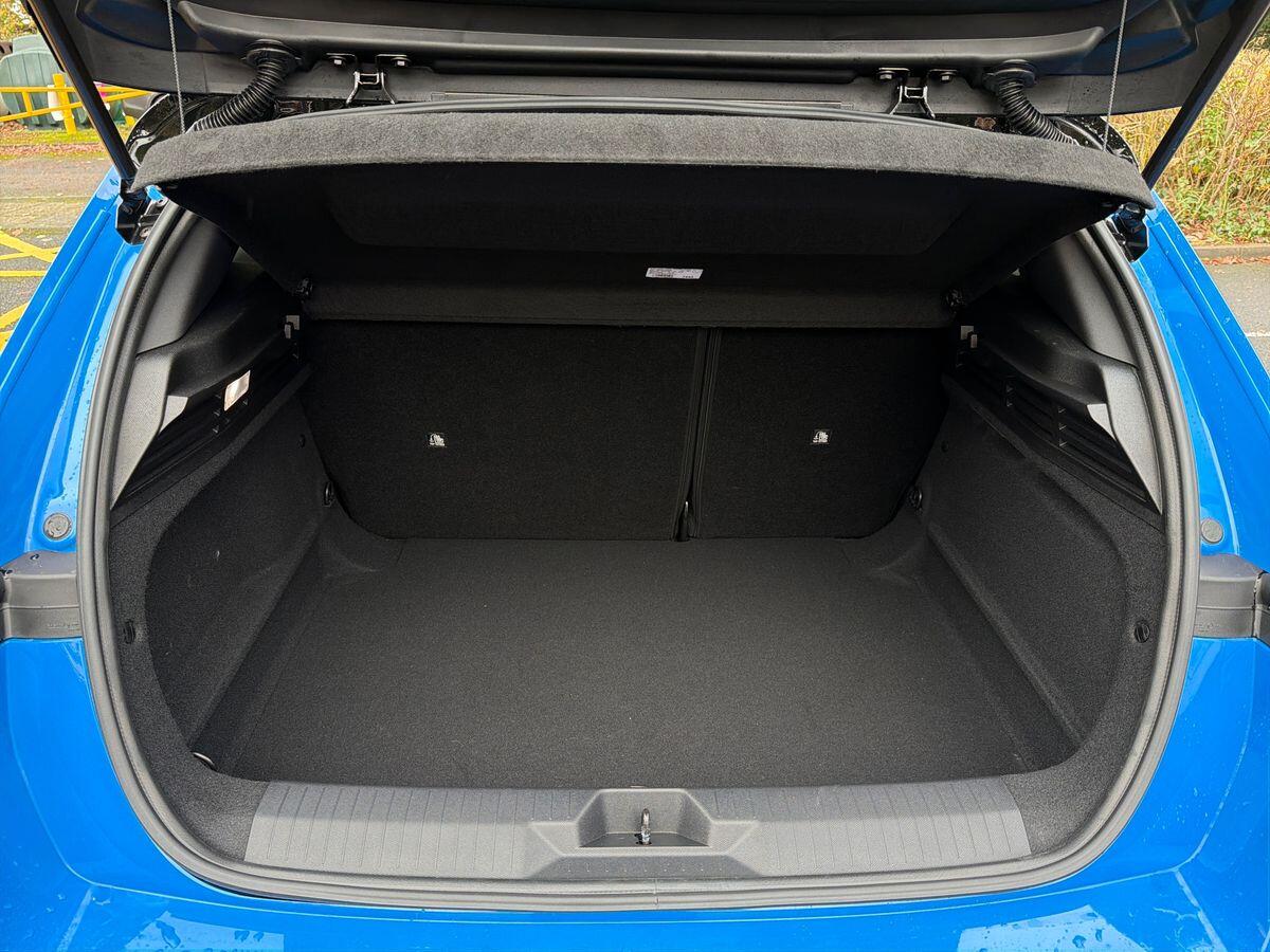 Used Vauxhall Astra 2025 for sale - 76730904: Photo 12