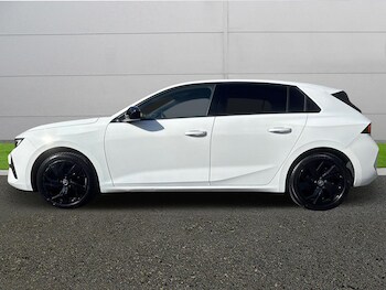 Used Vauxhall Astra 2023 for sale - 77002710: Photo