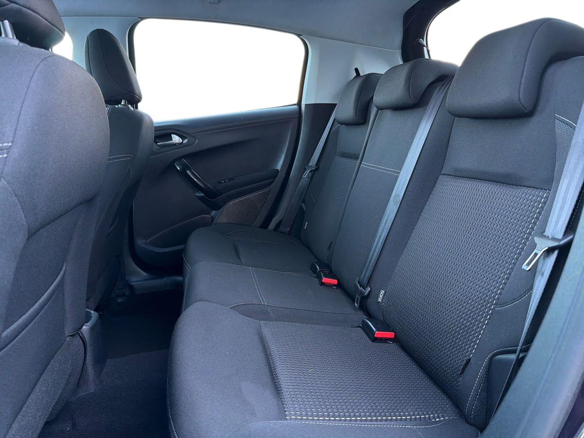 Used Peugeot 208 2018 for sale - 77010316: Photo 11