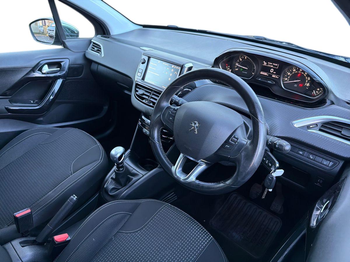 Used Peugeot 208 2018 for sale - 77010316: Photo 15