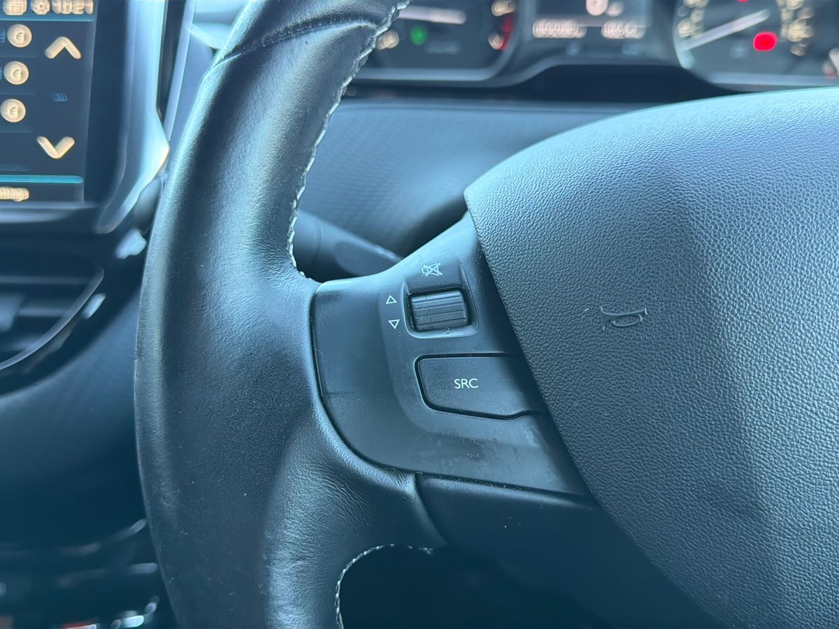 Used Peugeot 208 2018 for sale - 77010316: Photo 16