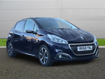 Used Peugeot 208 2018 for sale - 77010316: Photo