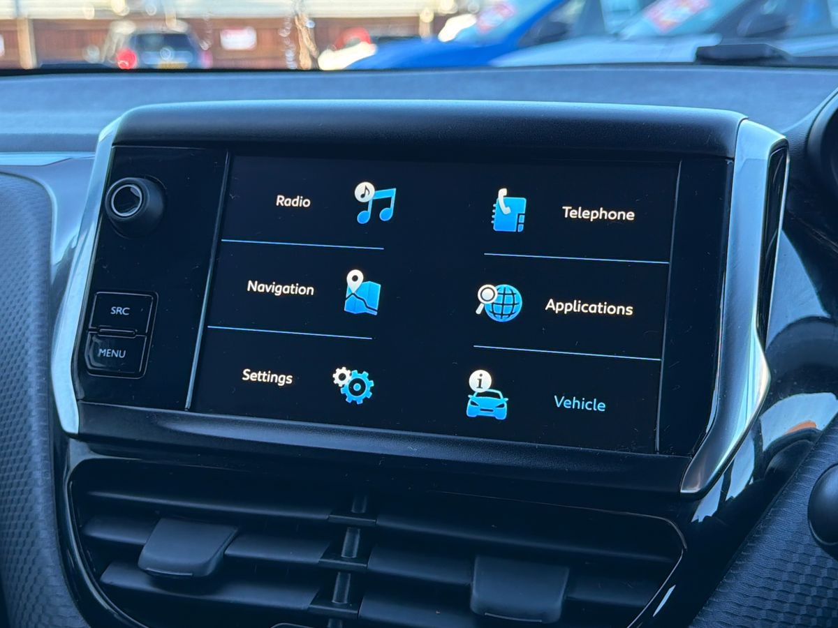 Used Peugeot 208 2018 for sale - 77010316: Photo 24