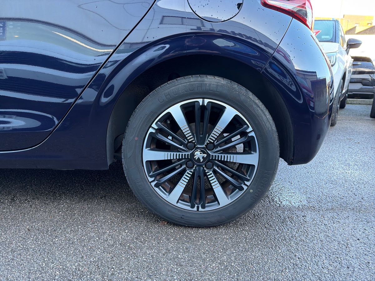 Used Peugeot 208 2018 for sale - 77010316: Photo 9