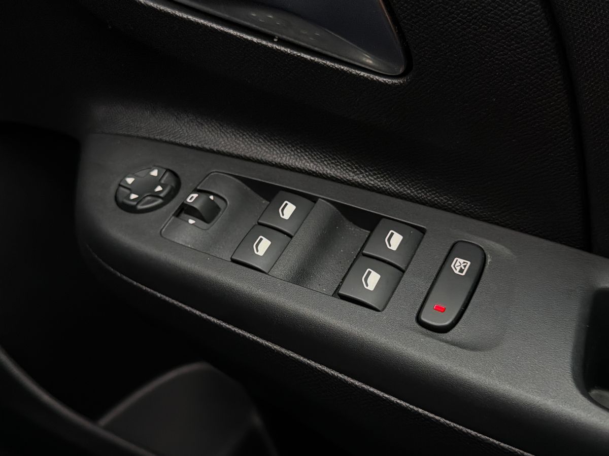 Used Vauxhall Corsa 2024 for sale - 77911130: Photo 20