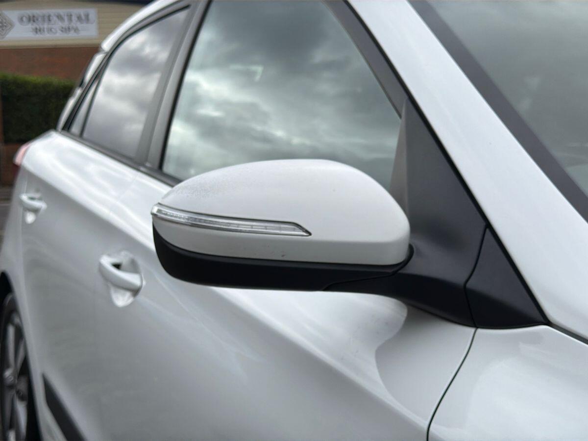 Used Hyundai i20 2017 for sale - 76730905: Photo 22