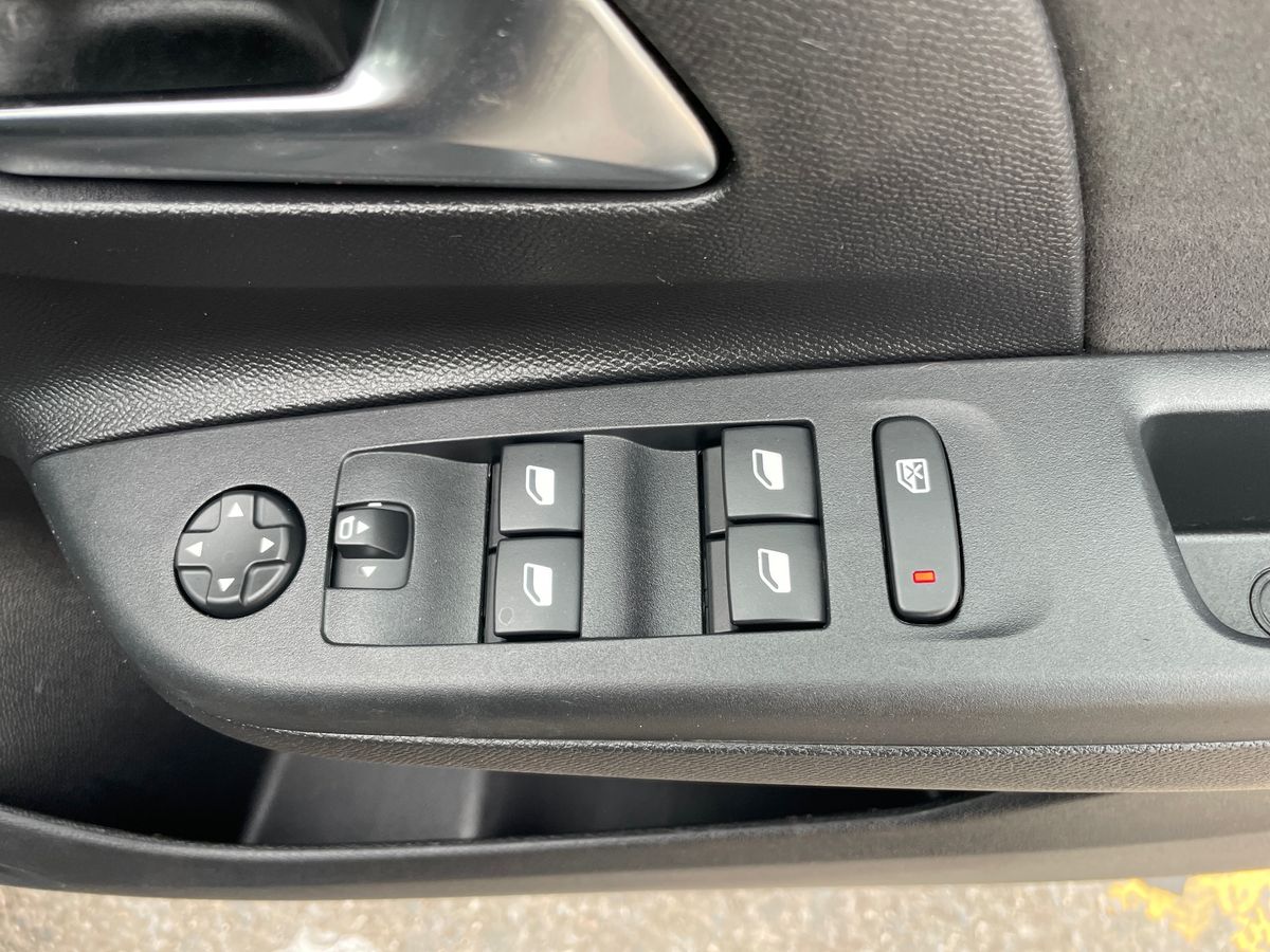 Used Vauxhall Corsa 2023 for sale - 77002655: Photo 20