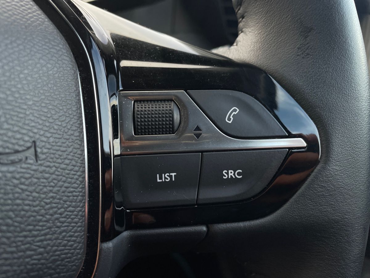 Used Peugeot 208 2021 for sale - 77307543: Photo 17