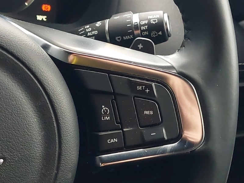 Used Jaguar F-Pace 2016 for sale - 76414404: Photo 13