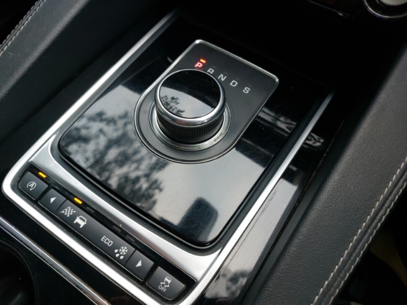 Used Jaguar F-Pace 2016 for sale - 76414404: Photo 17