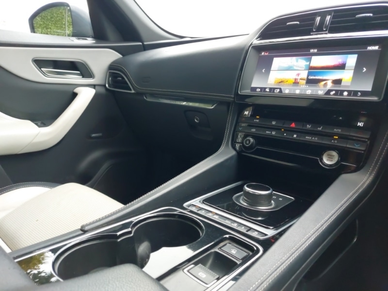 Used Jaguar F-Pace 2016 for sale - 76414404: Photo 19