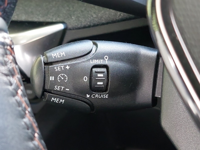 Used Peugeot 3008 2018 for sale - 77035047: Photo 12