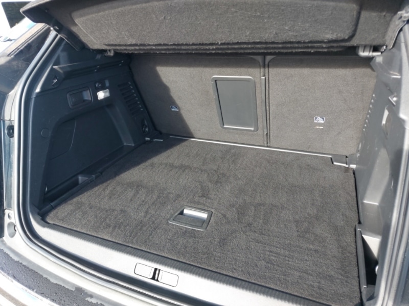 Used Peugeot 3008 2018 for sale - 77035047: Photo 8