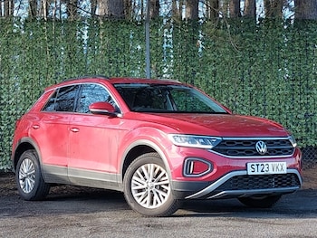 Used Volkswagen T-Roc 2023 for sale - 78126038: Photo