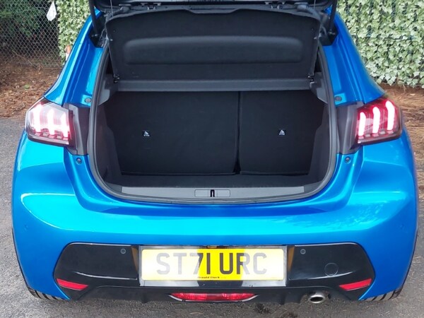 Used Peugeot 208 2021 for sale - 76221522: Photo 8