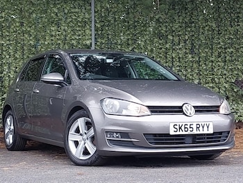 Volkswagen - Golf